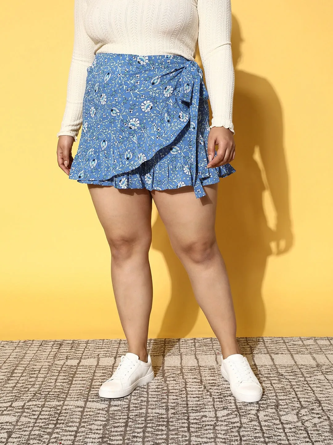 Berrylush Women Plus Size Blue & White Floral Printed Slip-On Elastic Tie-Up Waist Flared Mini Skorts