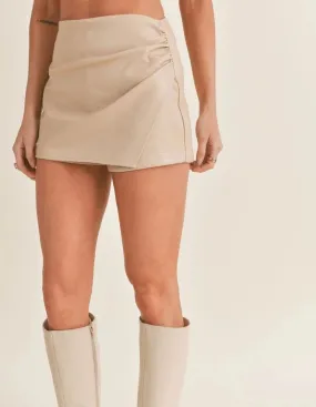 FEEL THE BEAT VEGAN LEATHER SKORT