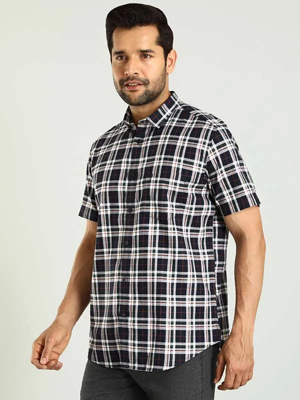 Men Checked Half Sleeve Cotton Shirt