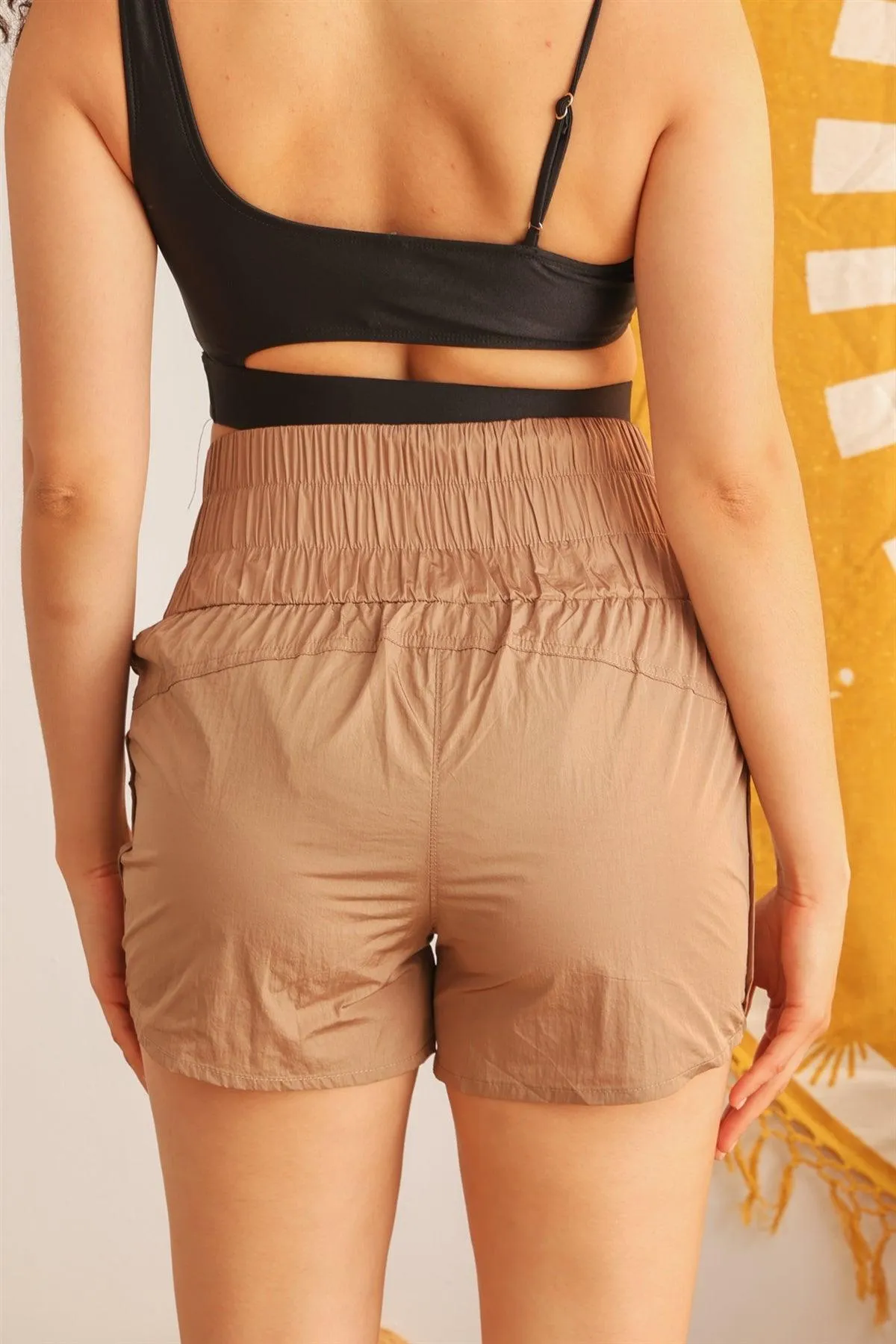 Mocha High Waist Two Pocket Shorts /1-2-2