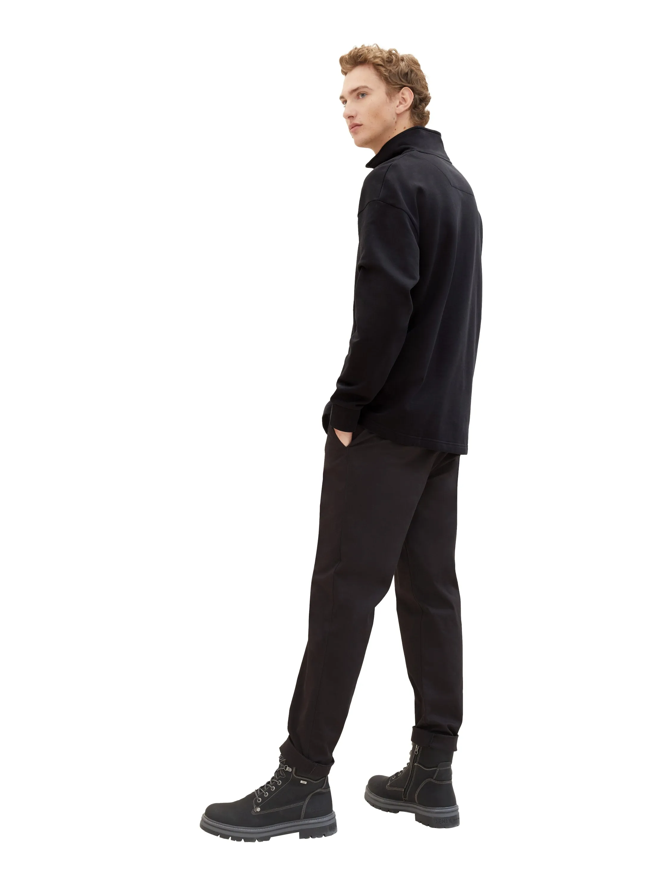 REGULAR TAPERED CHINO