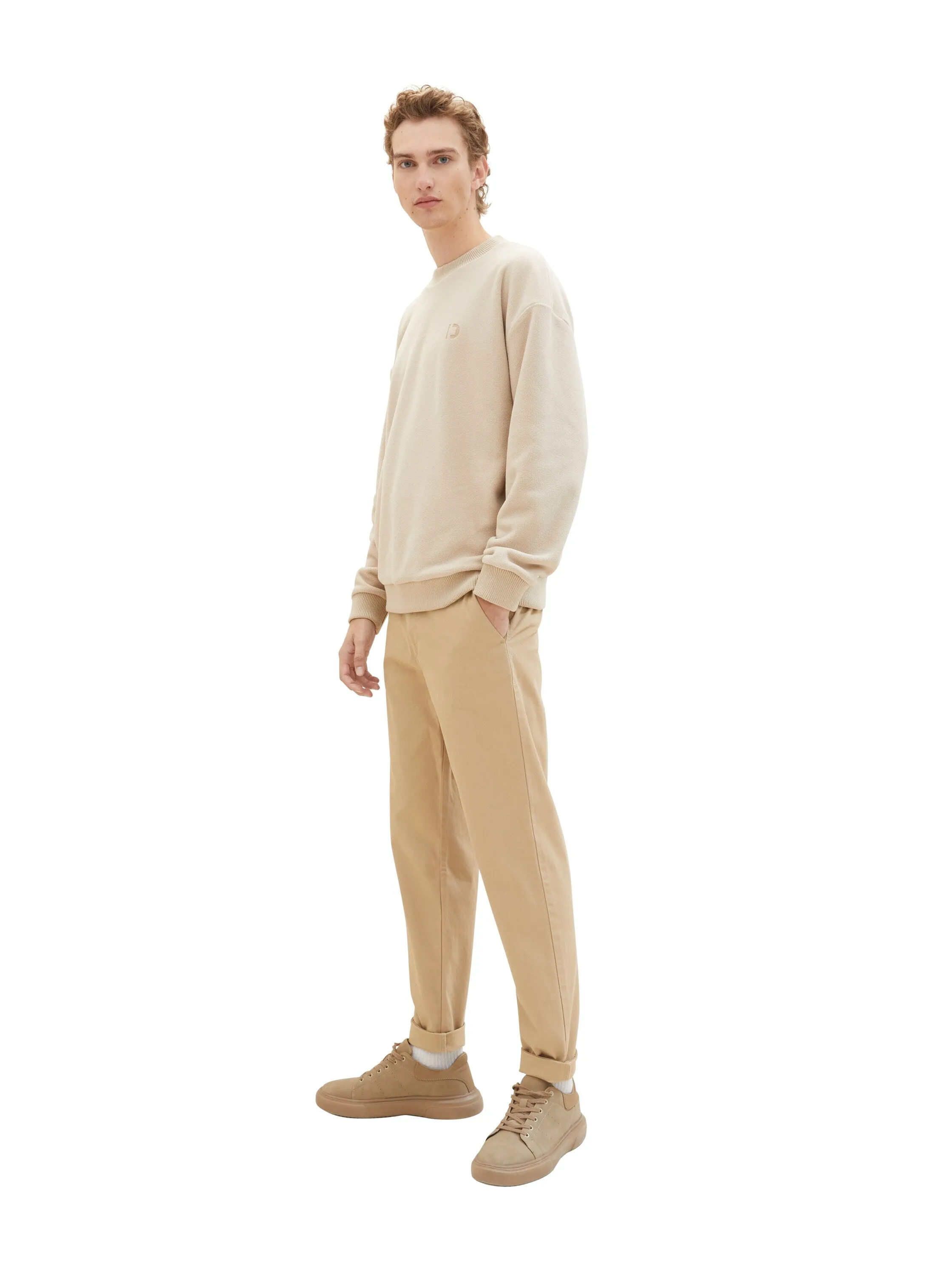 REGULAR TAPERED CHINO