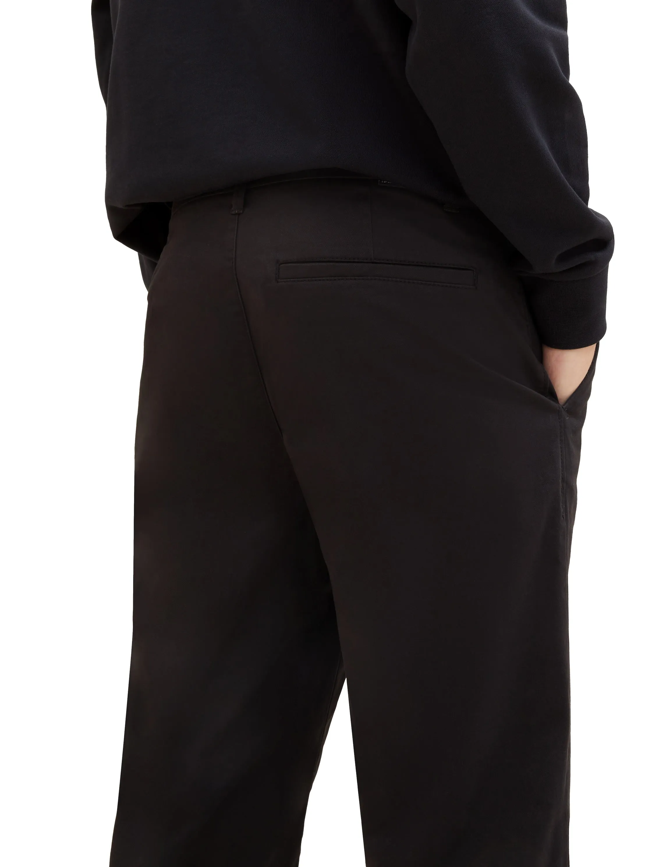 REGULAR TAPERED CHINO